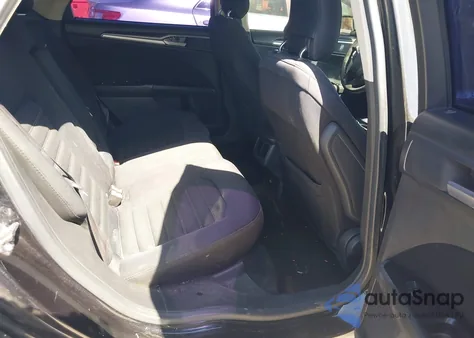 2013 Ford Fusion Se z USA, uszkodzony, nr VIN 3FA6P0H75DR229051